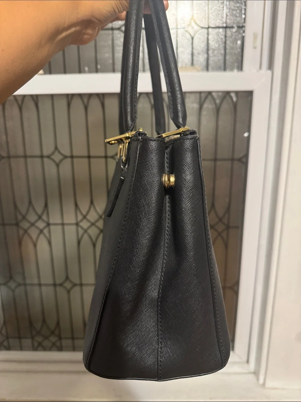 DKNYC sleek black